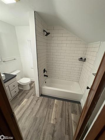 436 N 11th Street Forest City IA 50436
