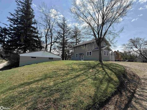 436 N 11th Street Forest City IA 50436