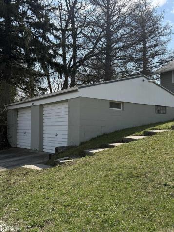 436 N 11th Street Forest City IA 50436