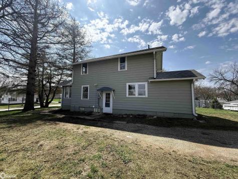 436 N 11th Street Forest City IA 50436