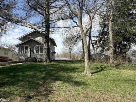 436 N 11th Street Forest City IA 50436
