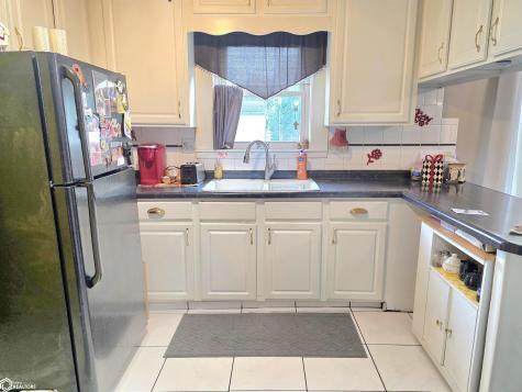 127 E Elmore Street Manly IA 50456