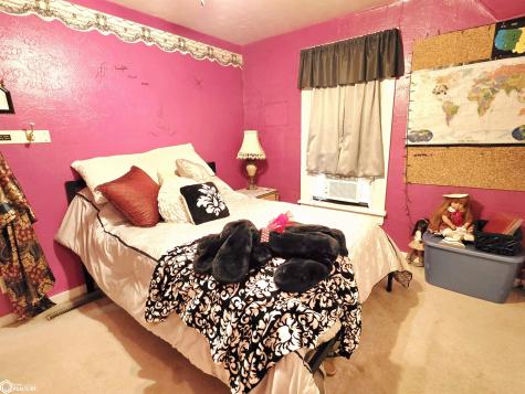 127 E Elmore Street Manly IA 50456