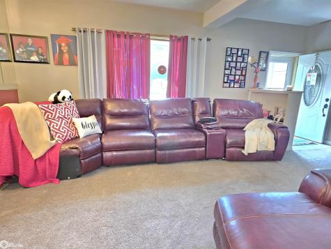 127 E Elmore Street Manly IA 50456