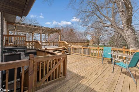 3514 N Shore Drive Clear Lake IA 50428