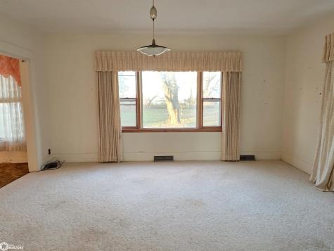 16115 Portland Avenue Mason City IA 50401