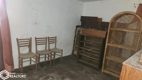 521 N Delaware Avenue Mason City IA 50401