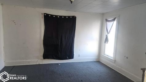 521 N Delaware Avenue Mason City IA 50401