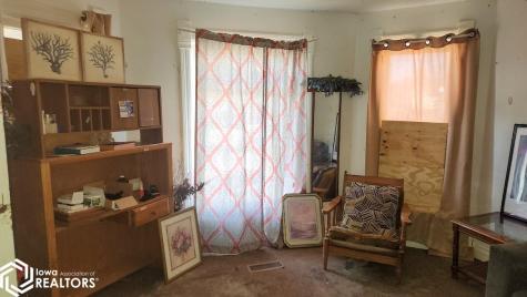 521 N Delaware Avenue Mason City IA 50401