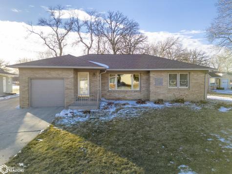 519 17th Street W Clear Lake IA 50428