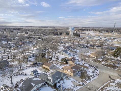 519 17th Street W Clear Lake IA 50428