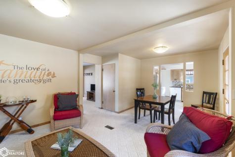 519 17th Street W Clear Lake IA 50428
