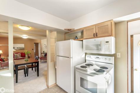 519 17th Street W Clear Lake IA 50428