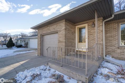 519 17th Street W Clear Lake IA 50428