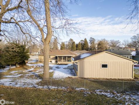 519 17th Street W Clear Lake IA 50428