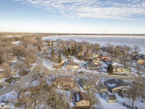 519 17th Street W Clear Lake IA 50428