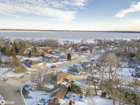 519 17th Street W Clear Lake IA 50428