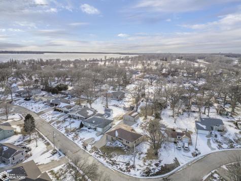 519 17th Street W Clear Lake IA 50428