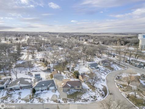 519 17th Street W Clear Lake IA 50428