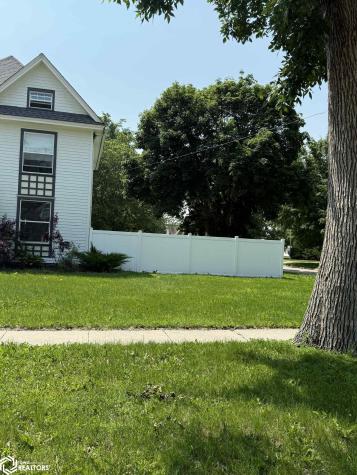 215 5th Avenue NE Belmond IA 50421
