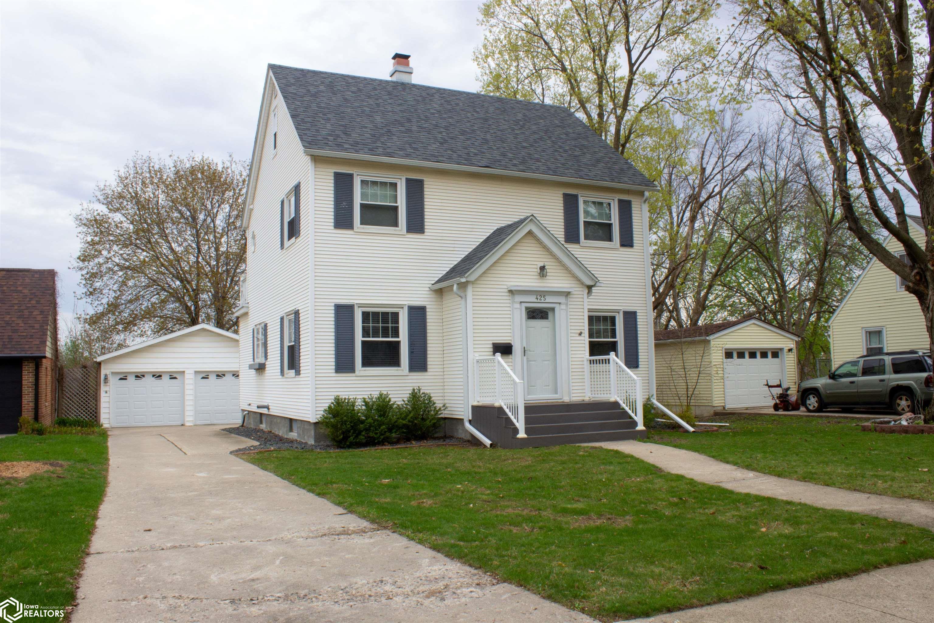 425 S 4th Street Forest City IA 50436