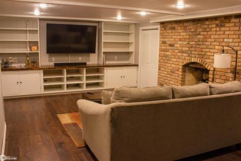 425 S 4th Street Forest City IA 50436