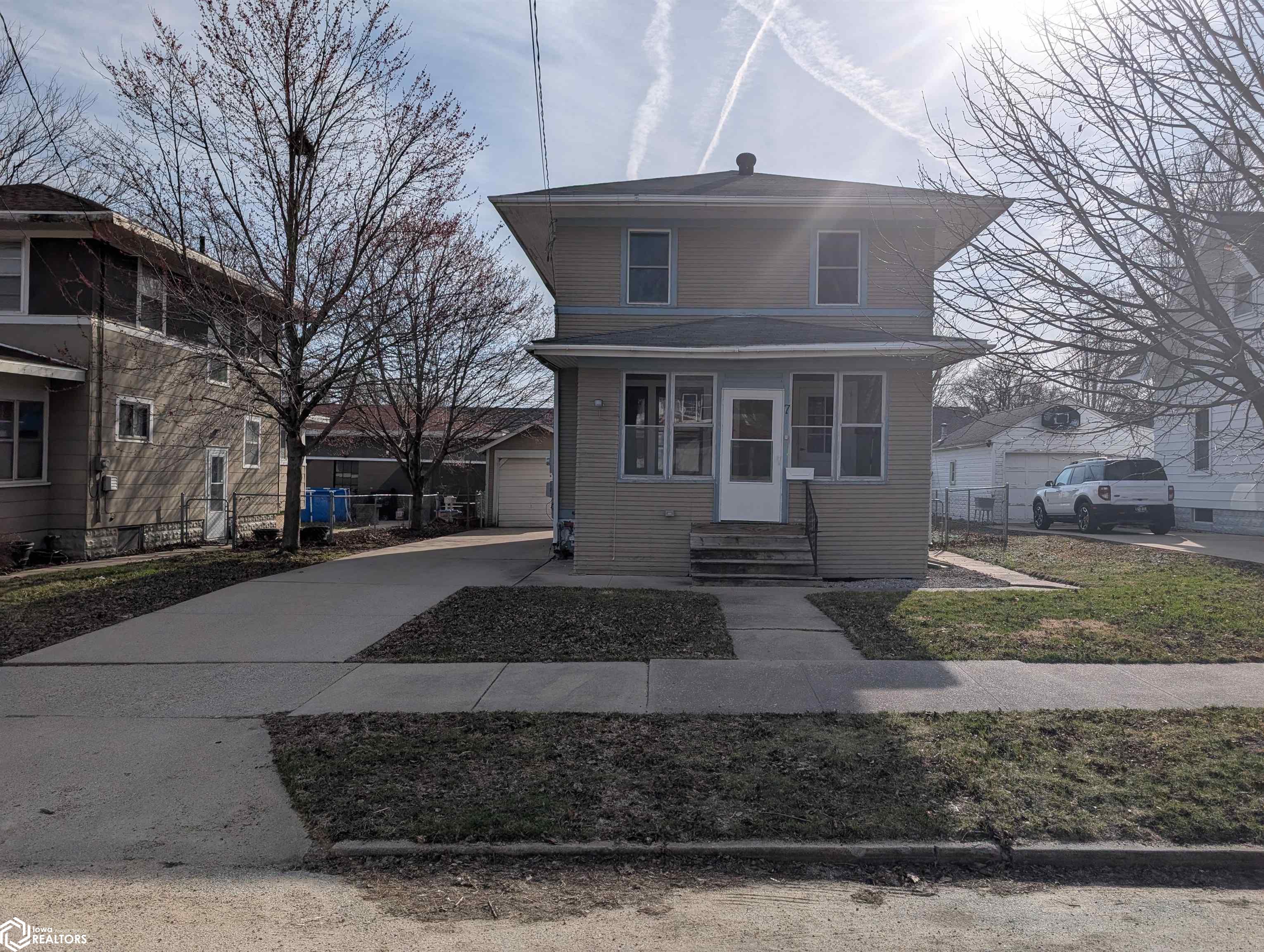 7 S Louisiana Avenue Mason City IA 50401