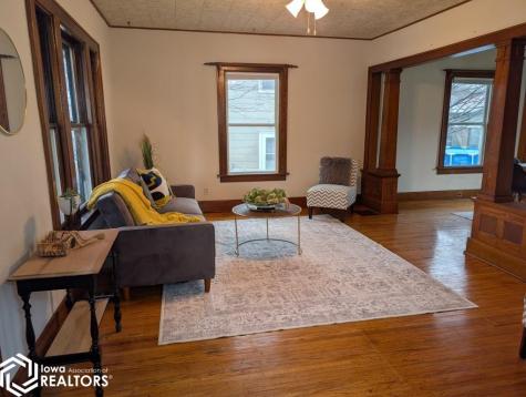 7 S Louisiana Avenue Mason City IA 50401