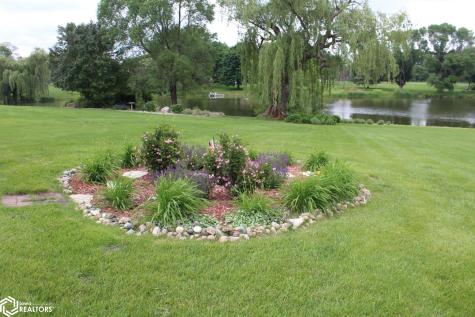 1077 Meadow Lake Drive Mason City IA 50401