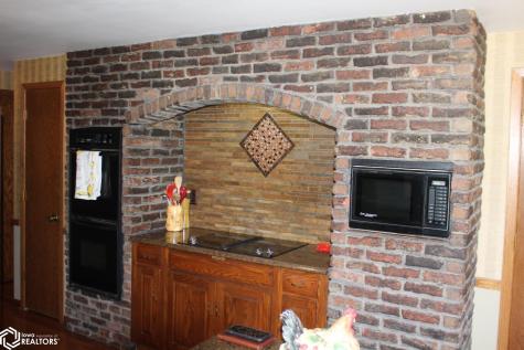 1077 Meadow Lake Drive Mason City IA 50401