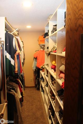 1077 Meadow Lake Drive Mason City IA 50401