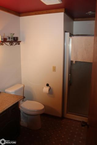 1077 Meadow Lake Drive Mason City IA 50401