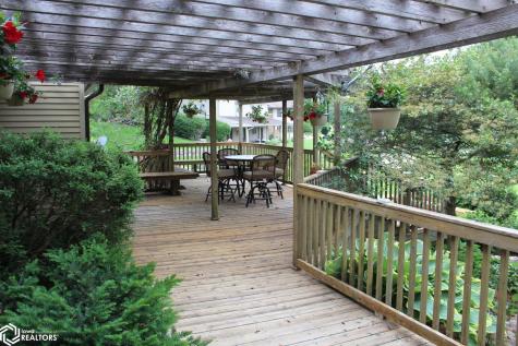 1077 Meadow Lake Drive Mason City IA 50401