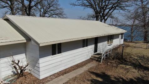 1884 Obrien Avenue Clarion IA 50525