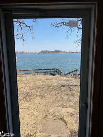 1884 Obrien Avenue Clarion IA 50525