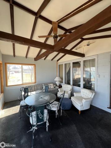 1884 Obrien Avenue Clarion IA 50525