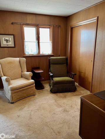 1884 Obrien Avenue Clarion IA 50525