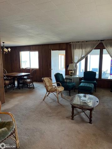 1884 Obrien Avenue Clarion IA 50525