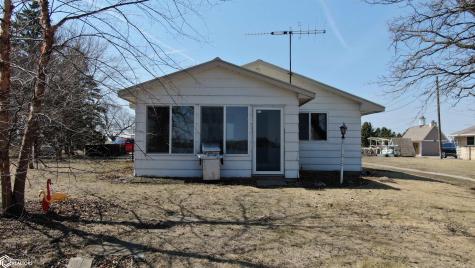 1884 Obrien Avenue Clarion IA 50525