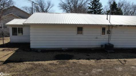 1884 Obrien Avenue Clarion IA 50525