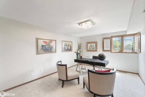 154 Lakeview Drive Mason City IA 50401