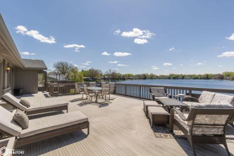 154 Lakeview Drive Mason City IA 50401