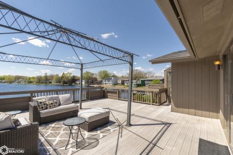 154 Lakeview Drive Mason City IA 50401