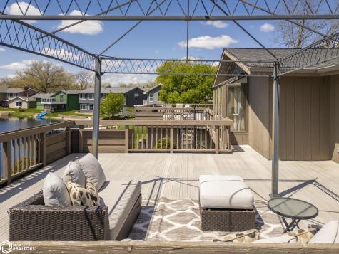154 Lakeview Drive Mason City IA 50401