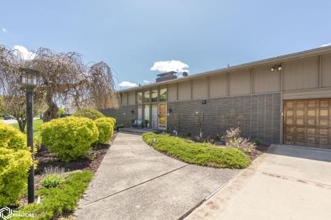 154 Lakeview Drive Mason City IA 50401