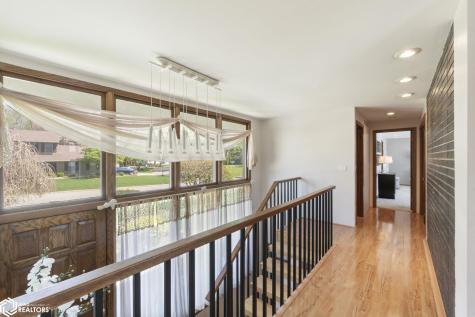 154 Lakeview Drive Mason City IA 50401