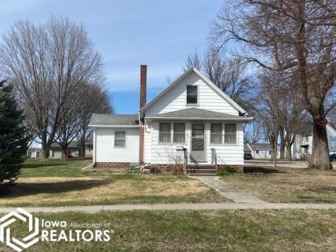 326 1st Street NW Britt IA 50423