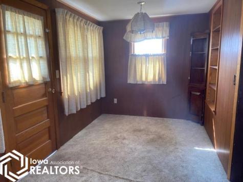 326 1st Street NW Britt IA 50423