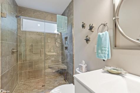 1517 N Shore Drive Clear Lake IA 50428