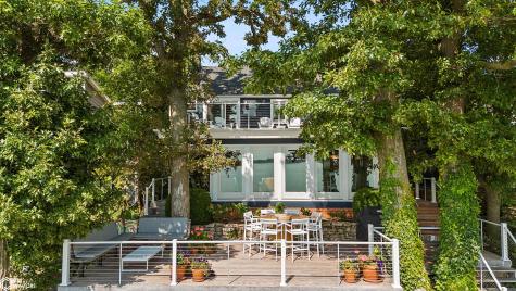 1517 N Shore Drive Clear Lake IA 50428